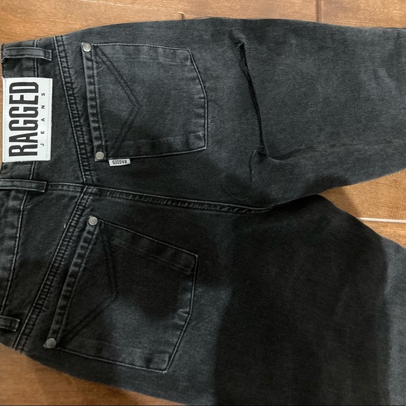 Ragged Priest Butt Jean - Picture 8 of 8